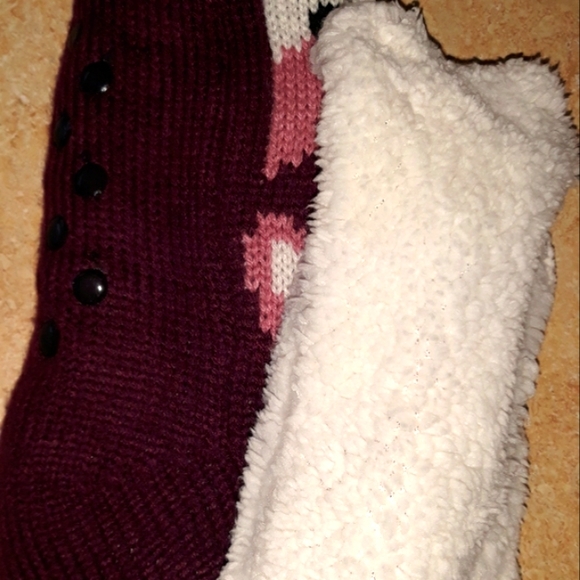 Brand new, Non Skid, comfortable & warm soxs Bundle items to $ave on $HIPPING😉 - Picture 5 of 10